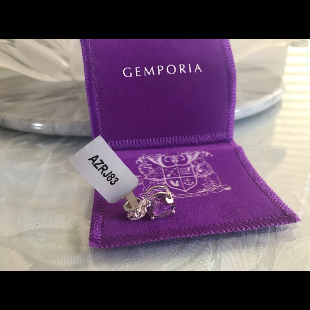 Gemporia Necklace Charm